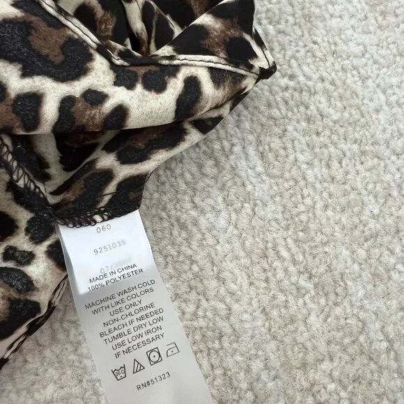 Vince Camuto Faux Wrap Bell Sleeve Animal Print Blouse Top 2X - Picture 8 of 8